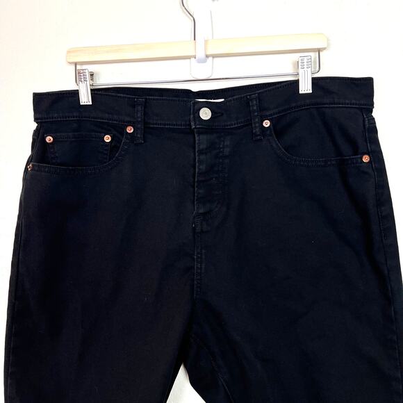 Levi's Women's Sz 18W Wedgie Skinny Jeans Black Button Fly Raw Hem Ripped Knees - Picture 4 of 10